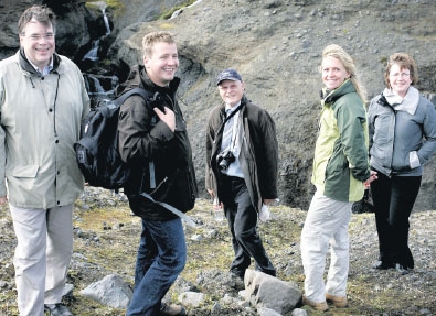 FJÖLMIÐLAR TAKI FORSÆTISRÁÐHERRA Á ORÐINU
