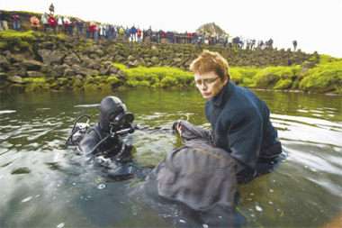 RÚRÍ OPNAR AUGU