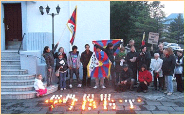 Í KVÖLD ER ÞAÐ SALURINN Í KÓPAVOGI