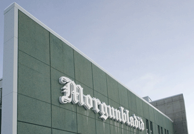 VIÐ BÚUM EKKI Í SKÁLDSÖGU