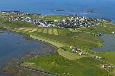 JÁ, EN ÞAU BYGGÐU SUNDLAUG Á ÁLFTANESI!