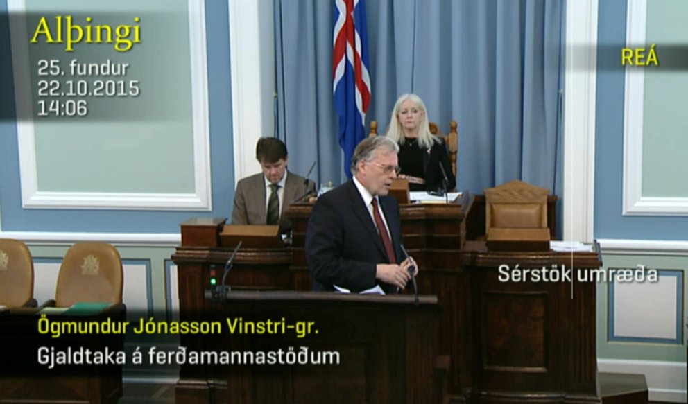 Gjaldtaka af ferðamönnum - alþ 2015