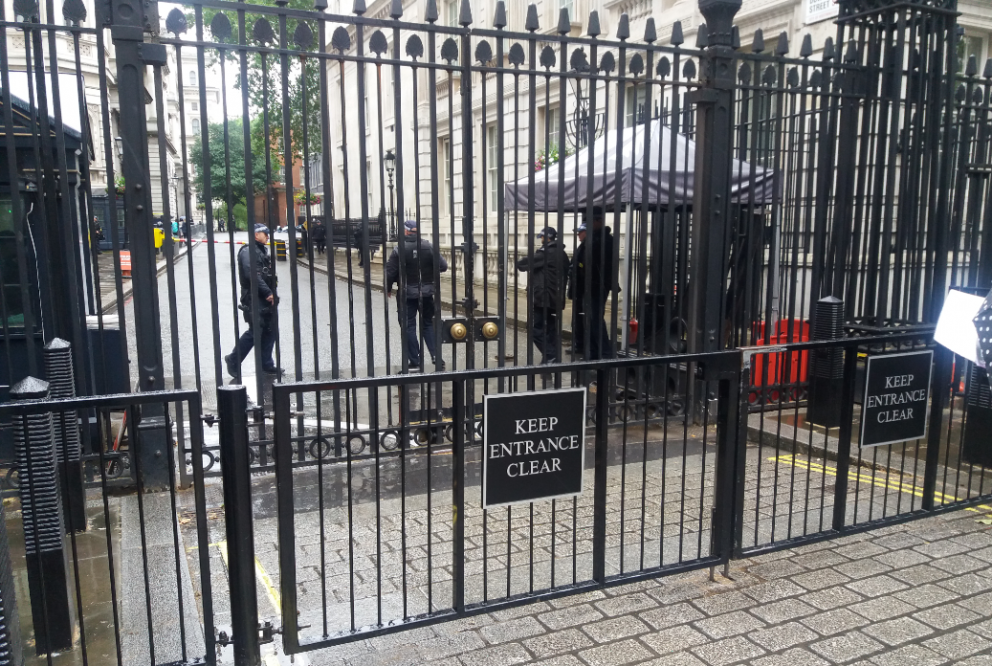 AÐFÖRIN AÐ WIKILEAKS: ER LONDON AÐ LOKA Á LÝÐRÆÐIÐ?