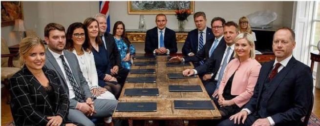 MANNRÉTTINDASTEFNAN Í VERKI?