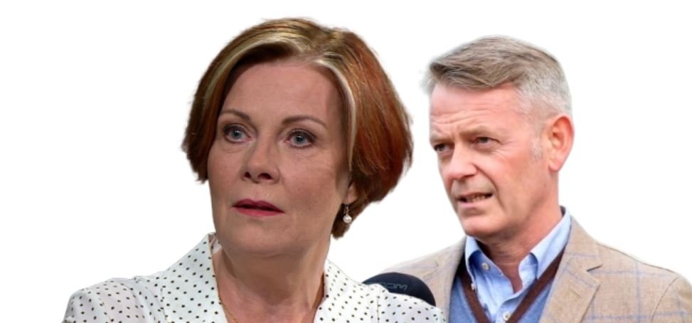 ÓMISSANDI FÓLK Í LÝÐRÆÐISÞJÓÐFÉLAGI