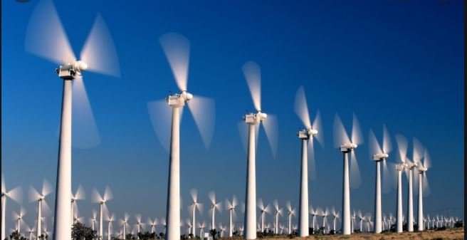 VERÐUR LÓAN SPURÐ?