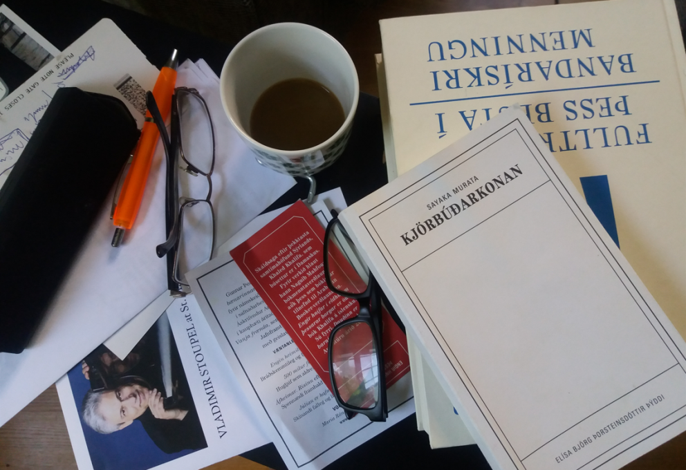 KJÖRBÚÐARKONAN: HEIMSPEKILEG HROLLVEKJA