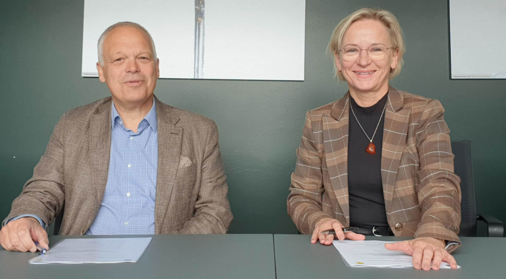 TÍMAMÓT SEM VERÐSKULDA UMRÆÐU