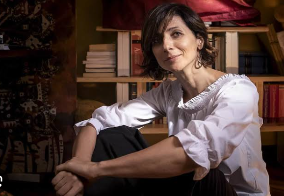 SJÁLFSTÆÐ OG ÖFLUG ALBANESE