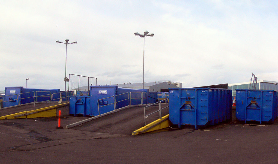 BRUSSEL BANNAR SAMFÉLAGSLEGAN STUÐNING – SVARIÐ ER AÐ BANNA BRUSSEL