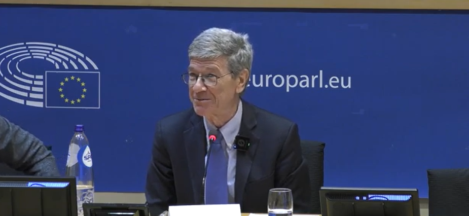 JEFFREY D. SACHS KRYFUR HEIMSMÁLIN