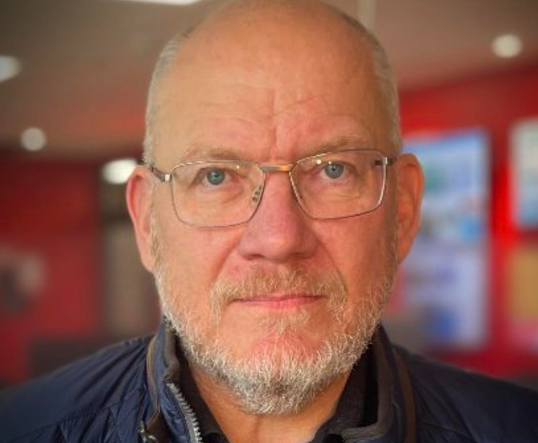 ELÍAS OG ARFLEIFÐ ÞORPANNA