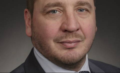 HVAÐ ER OKKAR FÓLK Í GENF AÐ GERA GUÐLAUGUR ÞÓR?