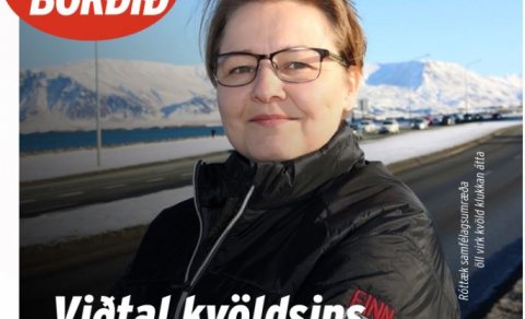 TRAUSTVEKJANDI FORSETI ASÍ VIÐ RAUÐA BORÐIÐ