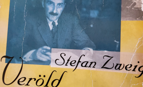 LYGAR ERU HERGÖGN Í STRÍÐI