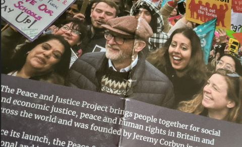 JEREMY CORBYN NÆSTA LAUGARDAG