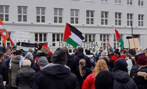 OFBELDINU Á GAZA MÓTMÆLT Á AUSTURVELLI