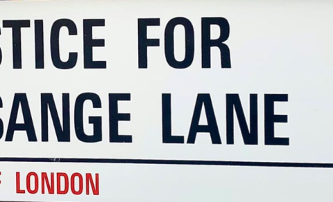 LOKADÓMUR Í BROTTVÍSUNARMÁLI JULIAN ASSANGE Í LONDON – HLUTUR ÍSLANDS RIFJAÐUR UPP