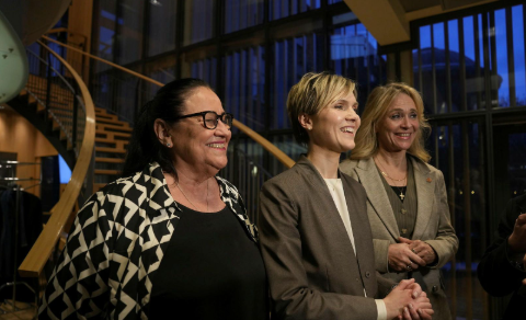 VALKYRJURNAR OG ERFIÐU ÁKVARÐANIRNAR