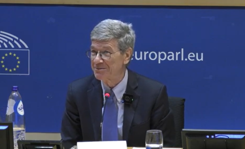 JEFFREY D. SACHS KRYFUR HEIMSMÁLIN