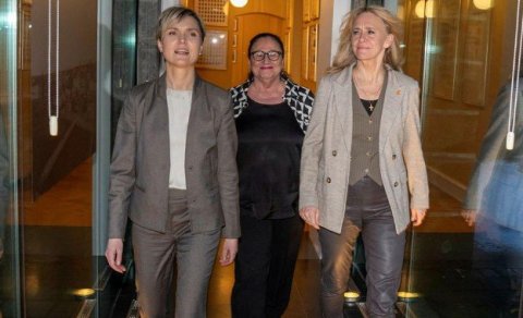 „VERÐUGU BANDAMENNIRNIR“