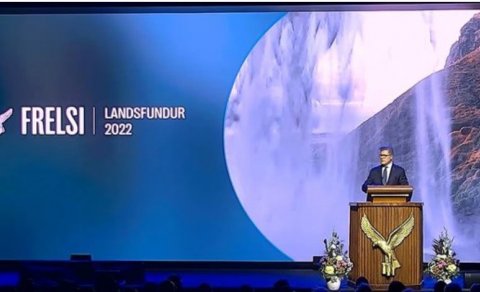 SJÁLFSTÆÐISFLOKKURINN Á THATCHER-LÍNUNNI GEGN LAUNAFÓLKI